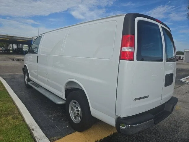 2025 Chevrolet Express Cargo WT photo 6