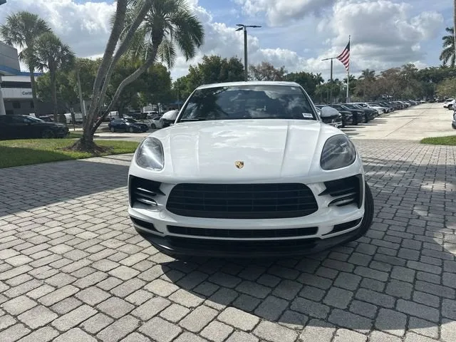 2020 Porsche Macan 4DR AWD photo 16