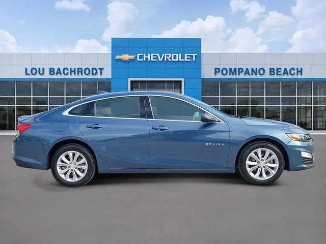 2025 Chevrolet Malibu 1LT photo 2