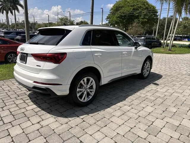 2025 Audi Q3 S line Premium photo 38