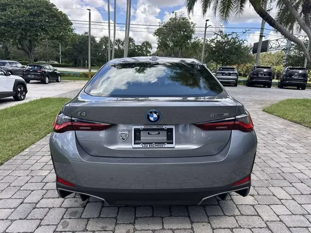 2023 BMW i4 eDrive35 photo 34