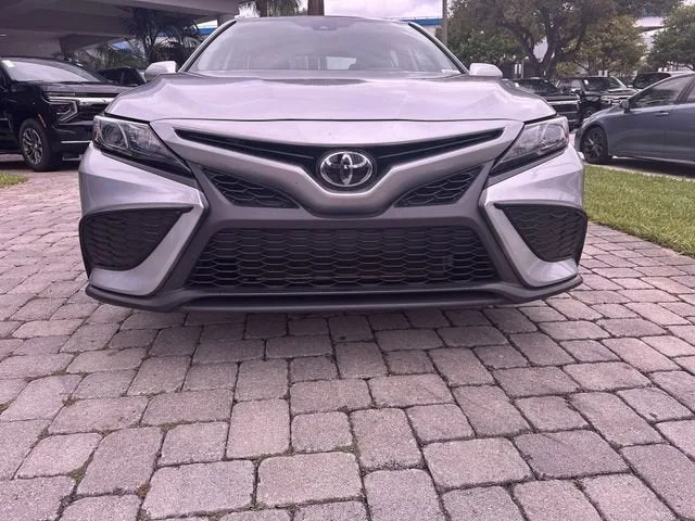 2024 Toyota Camry SE photo 19