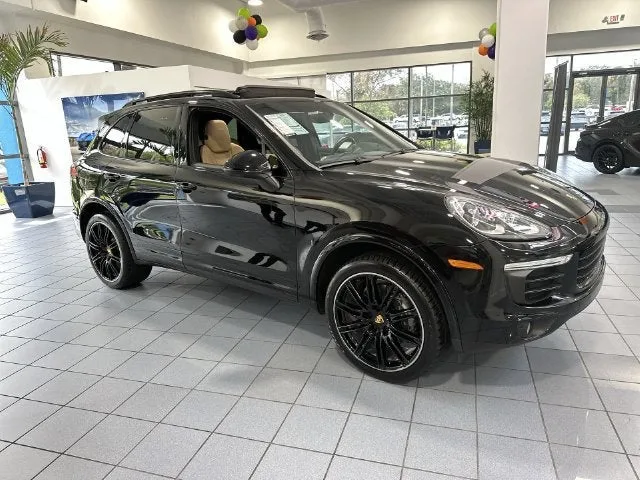 2018 Porsche Cayenne PLATINUM EDITION photo 16