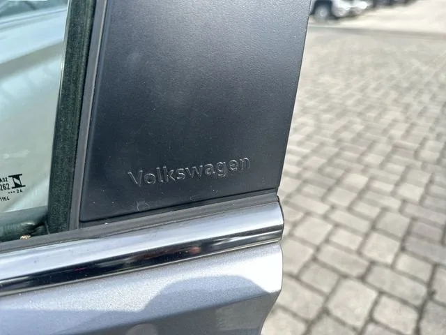2024 Volkswagen Jetta SE photo 20