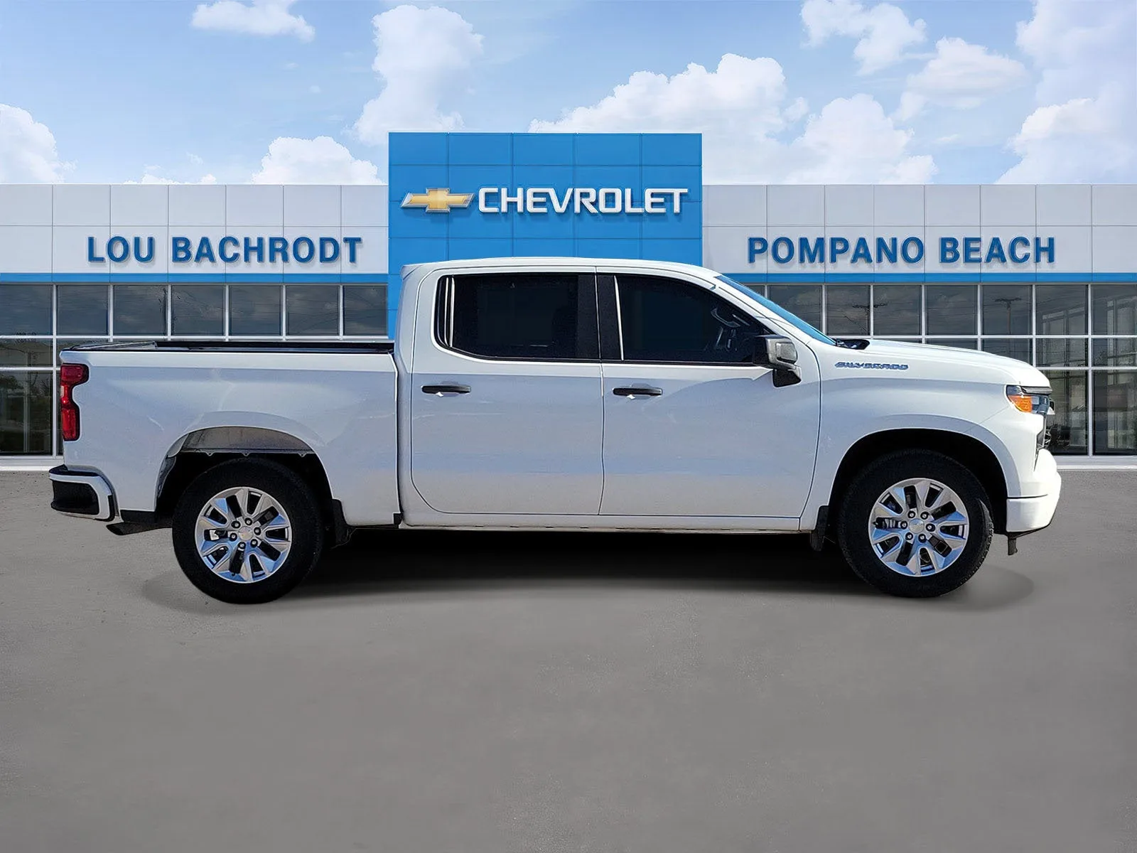 2023 Chevrolet Silverado 1500 Custom photo 4