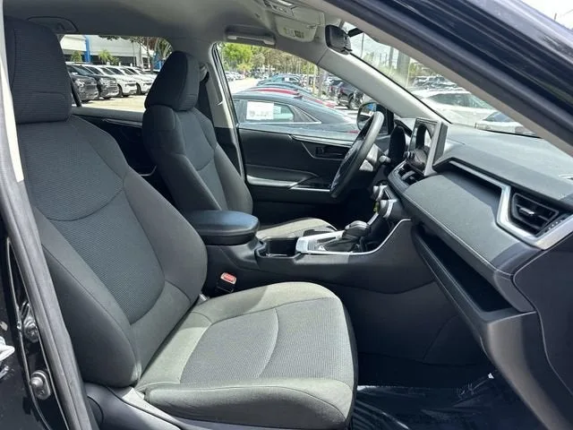 2024 Toyota RAV4 LE photo 29