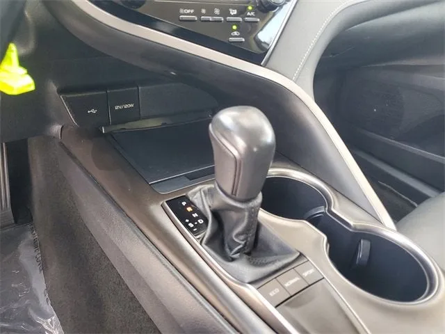 2023 Toyota Camry SE photo 26