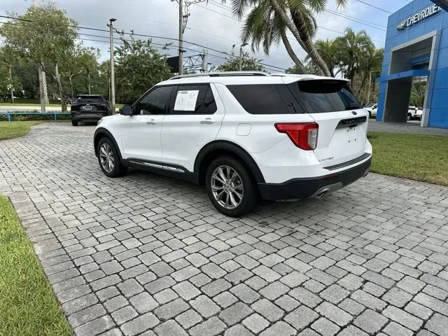 2023 Ford Explorer Limited photo 32