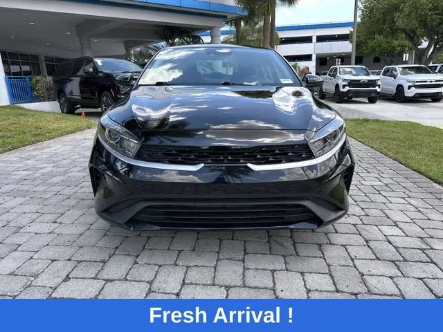 2024 Kia Forte LXS photo 7