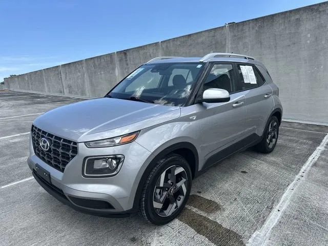 2025 Hyundai Venue SEL photo 33
