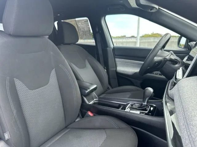 2023 Jeep Compass Sport photo 30
