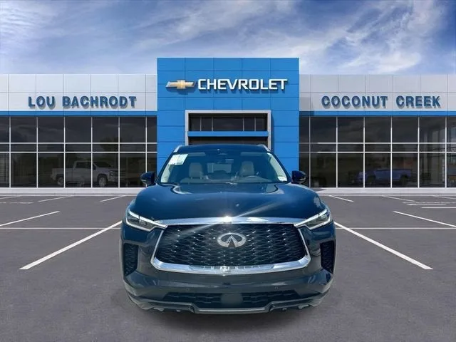 2024 INFINITI QX60 LUXE photo 3