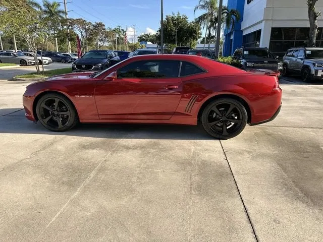 2015 Chevrolet Camaro LT photo 32