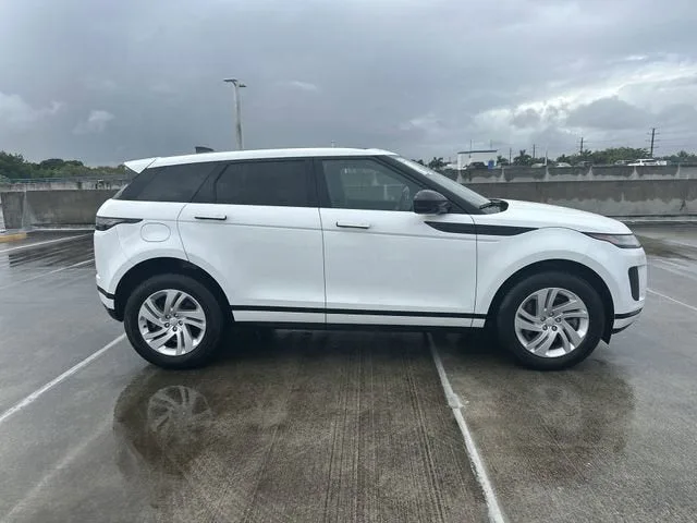 2024 Land Rover Range Rover Evoque Core S photo 20