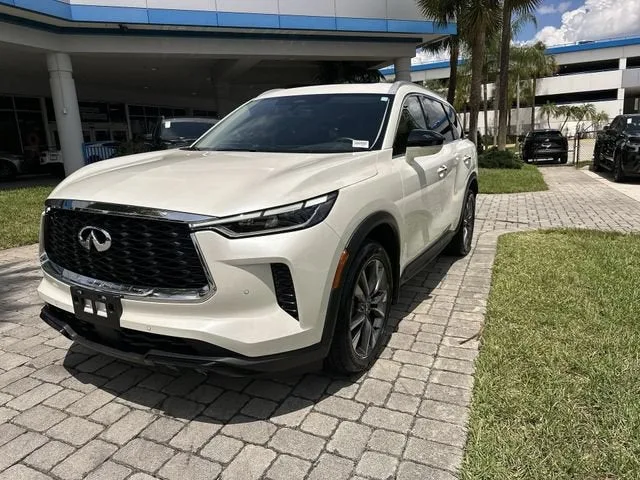 2023 INFINITI QX60 LUXE photo 21