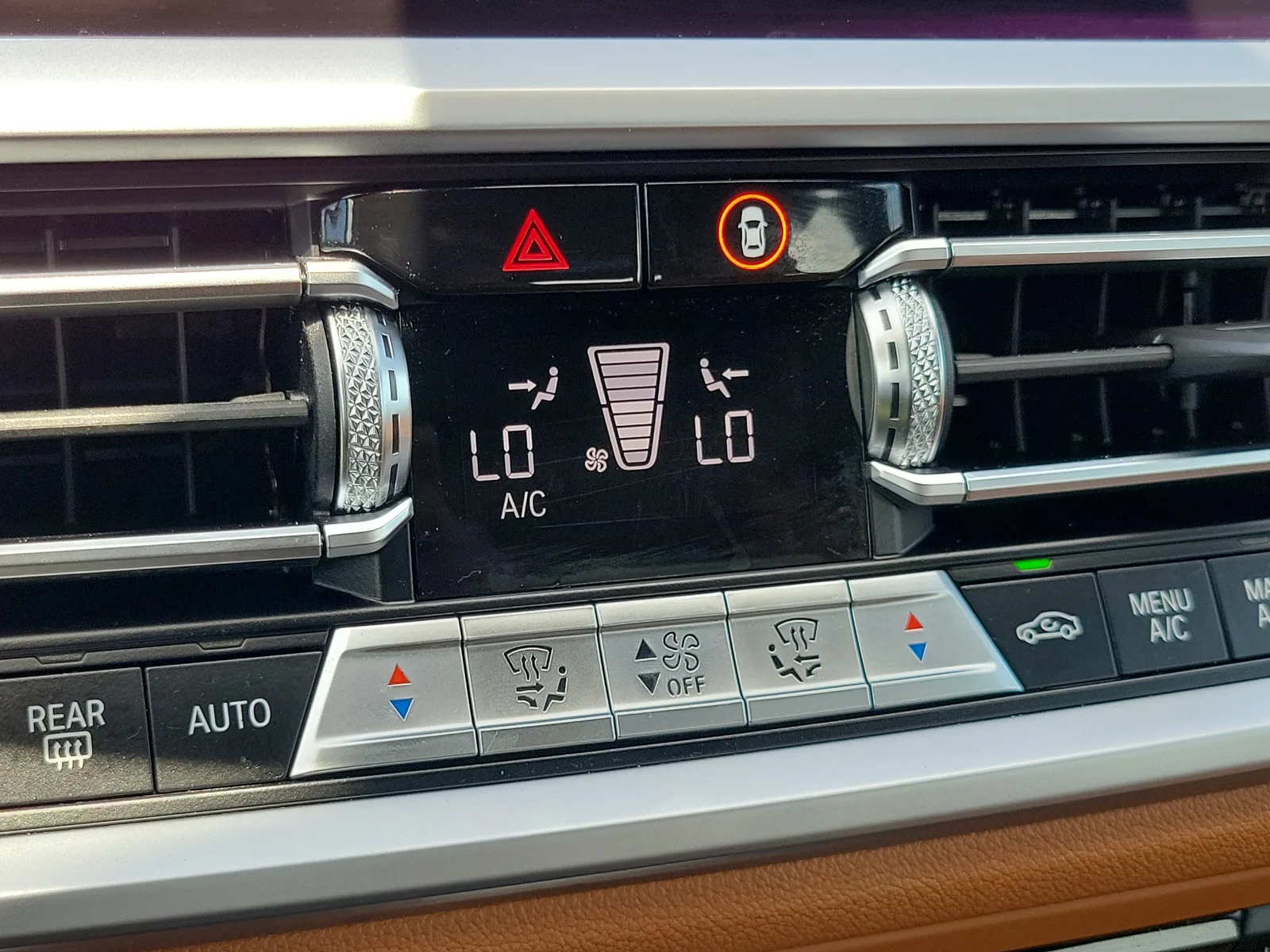 2020 BMW 3 Series 330i photo 30