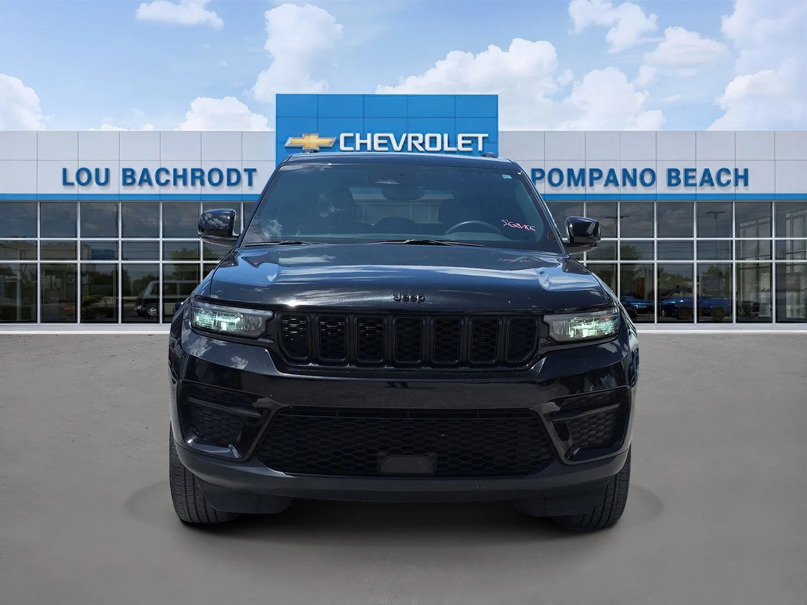 2024 Jeep Grand Cherokee Altitude photo 2