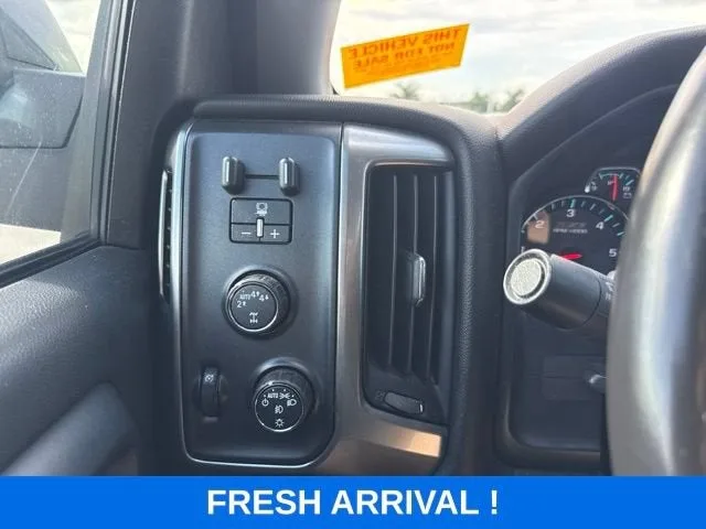 2017 Chevrolet Silverado 1500 LT photo 7
