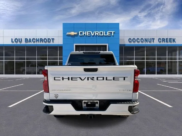 2025 Chevrolet Silverado 1500 Custom photo 7
