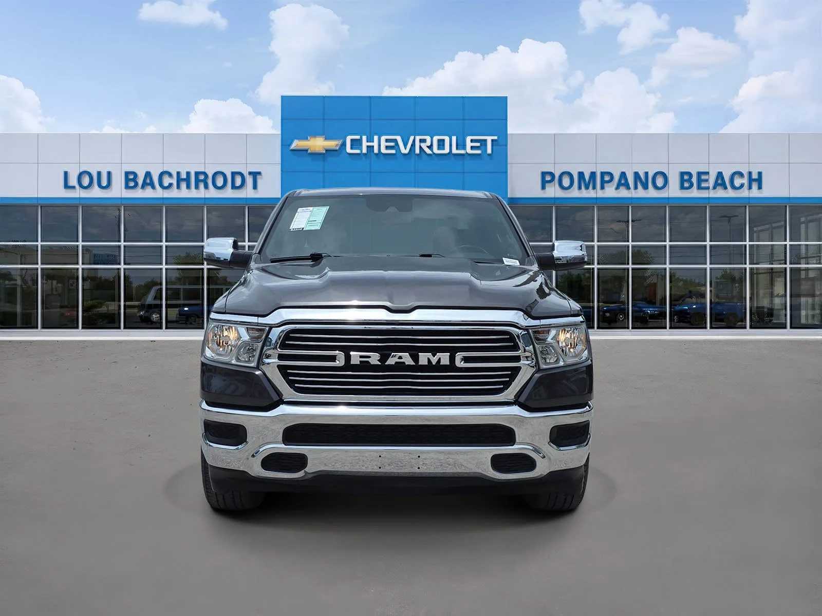 2024 RAM 1500 Laramie photo 2