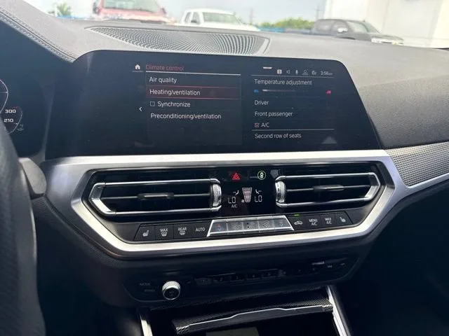 2019 BMW 3 Series 330i photo 7