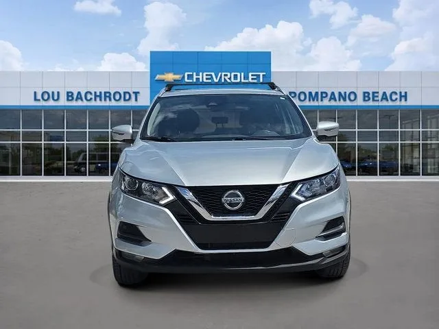 2022 Nissan Rogue Sport SV photo 2