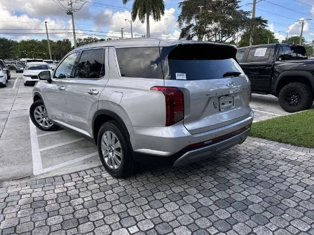 2025 Hyundai Palisade SEL photo 12