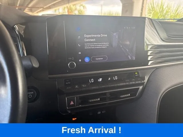 2025 Toyota Camry LE photo 7