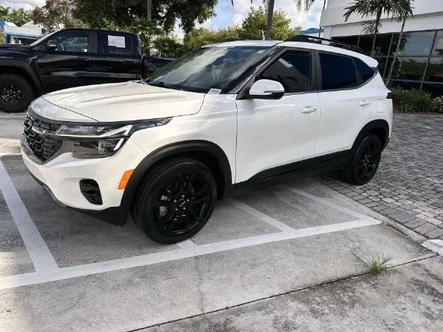 2024 Kia Seltos X-Line photo 21