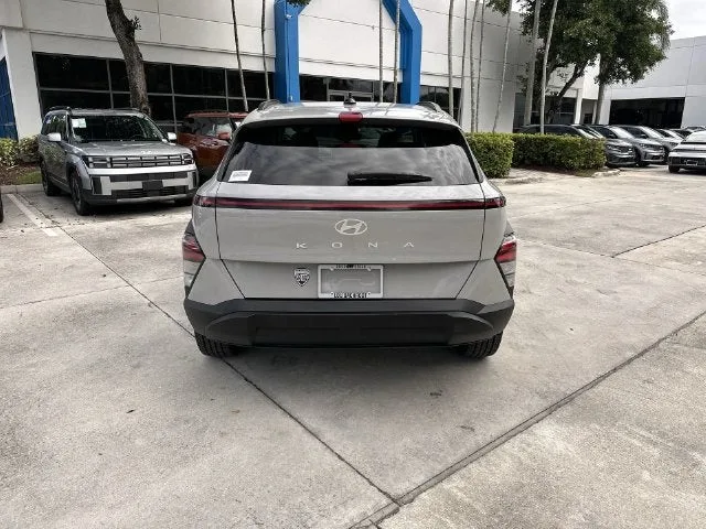 2025 Hyundai Kona SEL photo 36