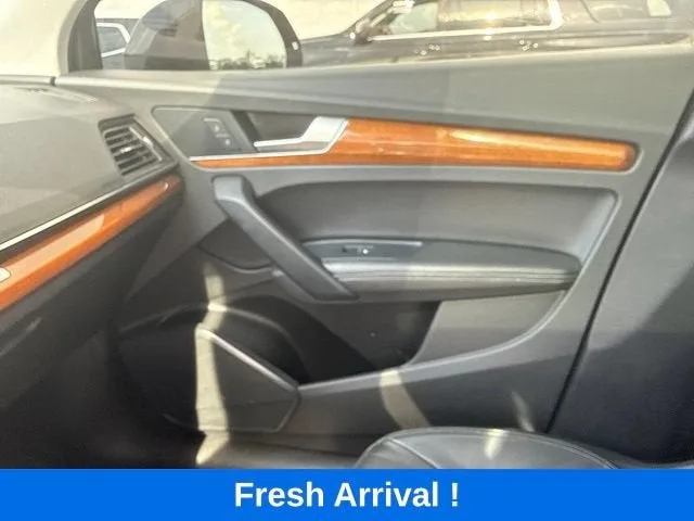 2021 Audi Q5 Premium Plus photo 13