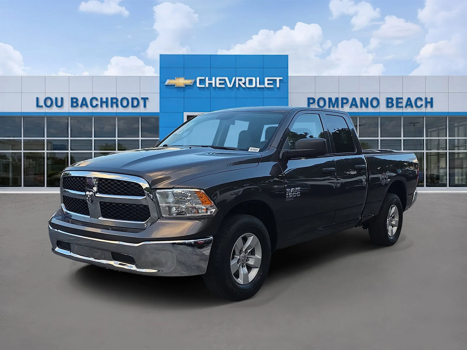2024 RAM 1500 Classic SLT photo 3