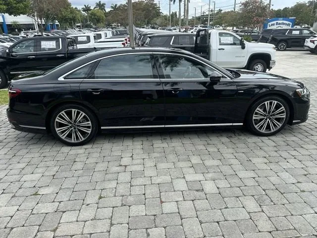 2023 Audi A8 4DR L QTRO 55 TFS photo 14