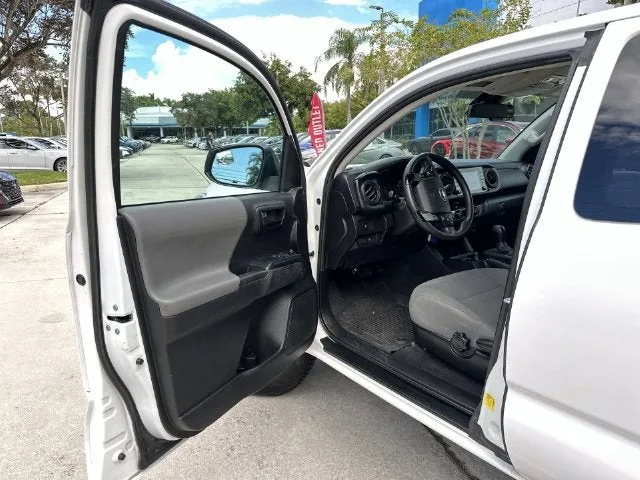 2022 Toyota Tacoma 2WD SR photo 22