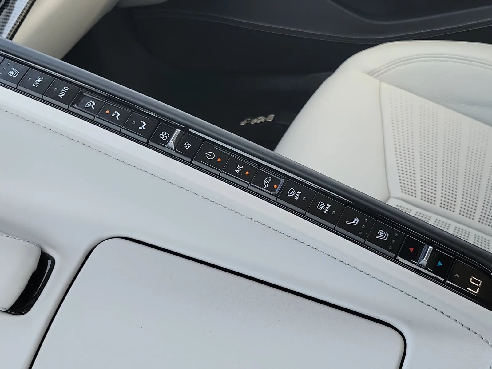 2020 Chevrolet Corvette Stingray 3LT photo 28
