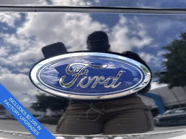 2021 Ford Escape Titanium photo 10