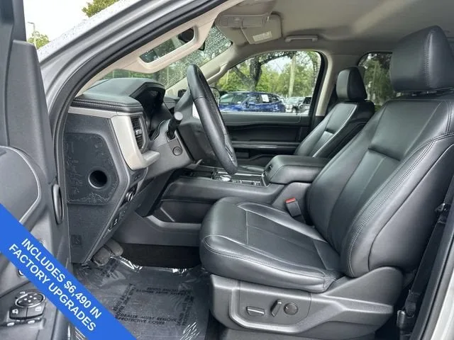 2023 Ford Expedition XLT photo 30