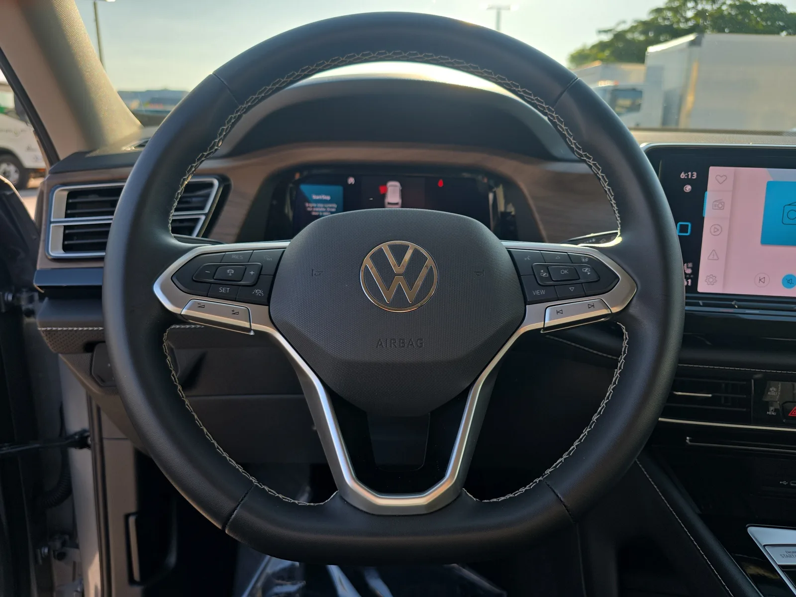2026 Volkswagen Atlas 2.0T SE w/Technology photo 25