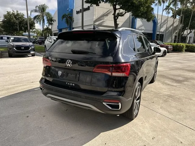 2024 Volkswagen Taos SE photo 35
