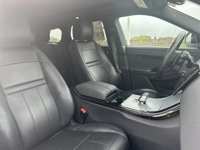 2024 Land Rover Range Rover Evoque Core S photo 30
