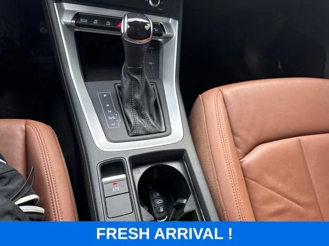 2022 Audi Q3 S line Premium photo 8