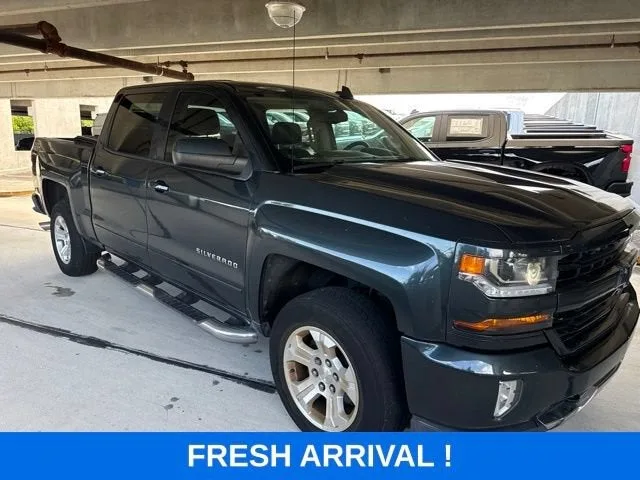 2017 Chevrolet Silverado 1500 LT photo 13