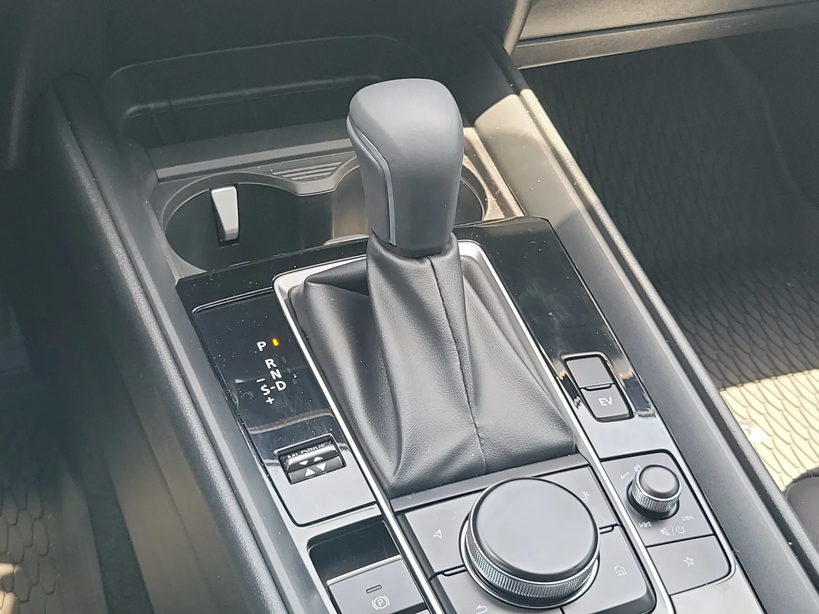 2026 Mazda CX-50 Hybrid Premium photo 18