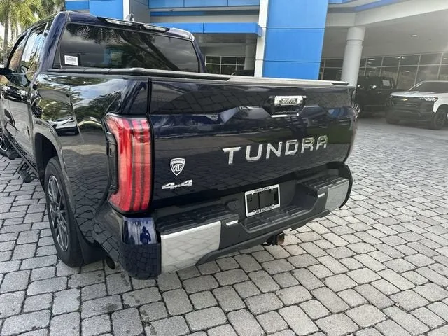 2022 Toyota Tundra 4WD Limited photo 12