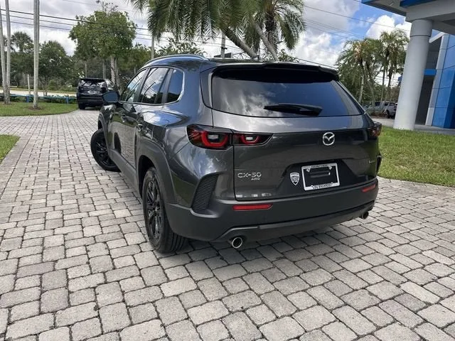 2025 Mazda CX-50 2.5 S Premium Package photo 12