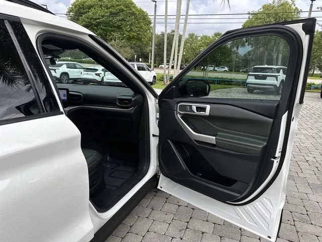 2023 Ford Explorer Timberline photo 23