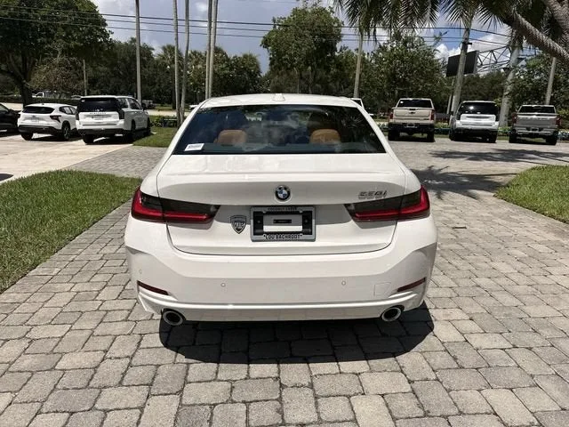 2025 BMW 3 Series 330i photo 36