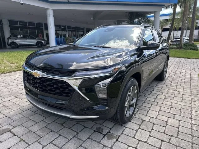 2024 Chevrolet Trax LT photo 20