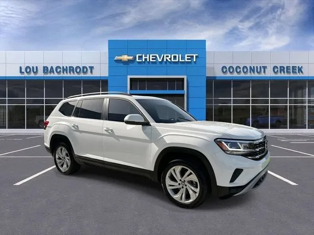 2022 Volkswagen Atlas 2.0T SE w/Technology photo 2