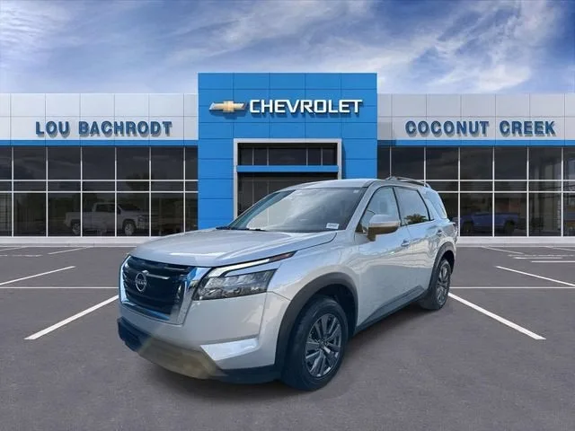 2025 Nissan Pathfinder SV photo 4